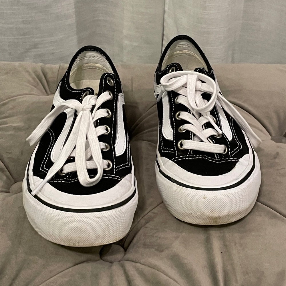 VANS Old Skool Shoe - Picture 4 of 8